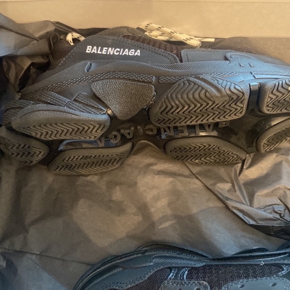 Balenciaga track shoes - Picture 1 of 3